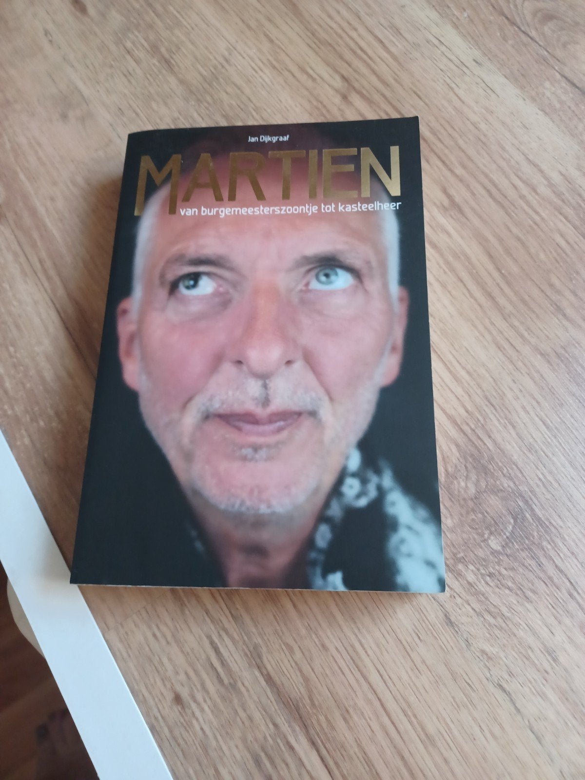 Martien Meiland: Van burgemeesterszoontje tot kasteelheer, Ophalen, Zo goed als nieuw, Jan Dijkgraaf, Film, Tv en Media