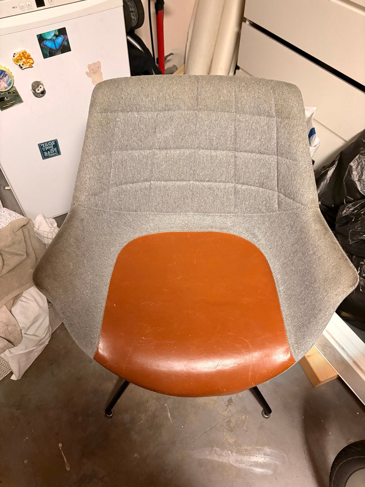 GRATIS stoelen, Huis en Inrichting, Stoelen, Ophalen, Gebruikt, Leer, Eén