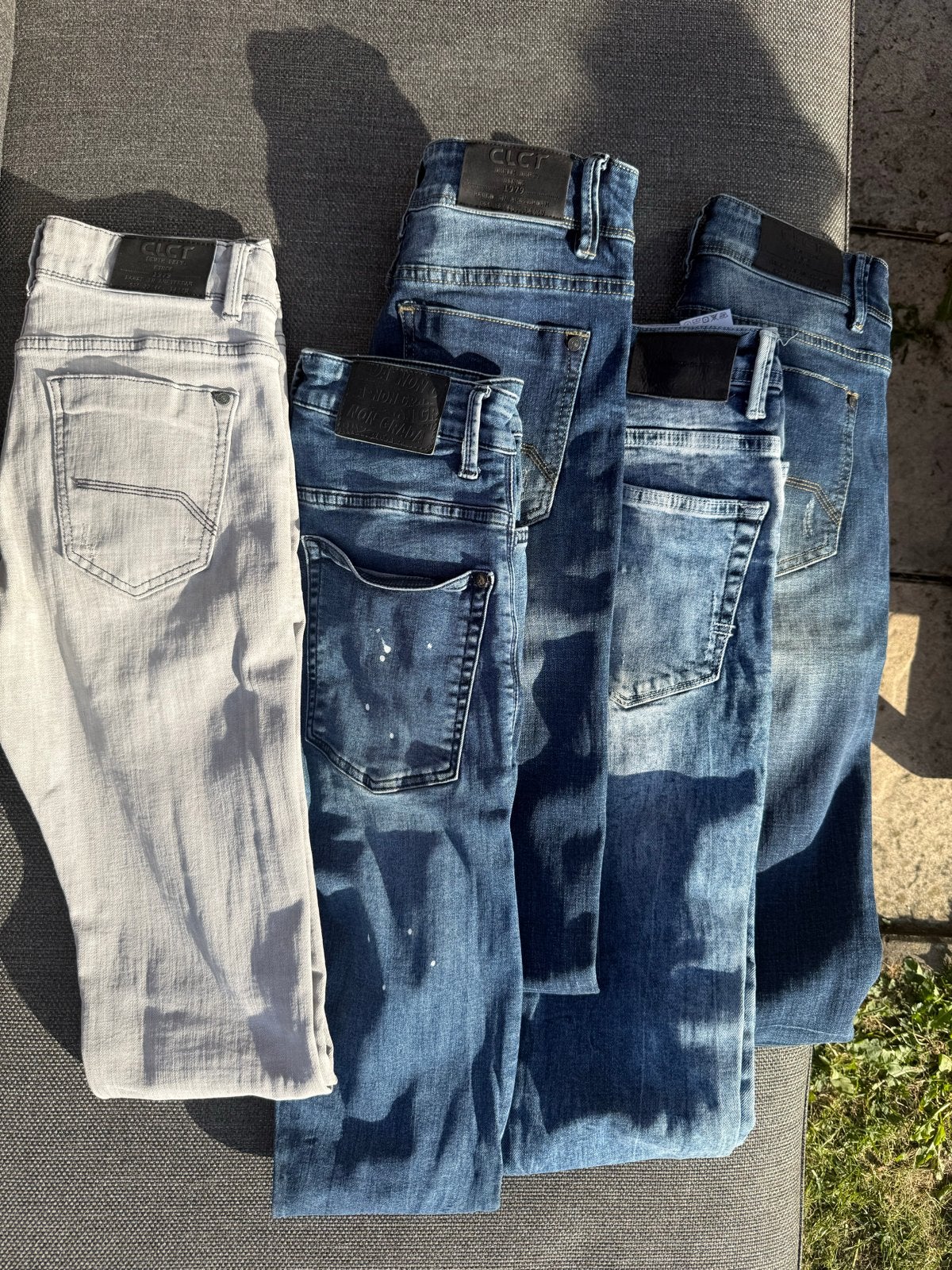 5x Jongens/Heren Skinny Jeans Maat 26 (Coolcat, Non Grada), Ophalen of Verzenden, Gedragen, Blauw, W32 (confectie 46) of kleiner