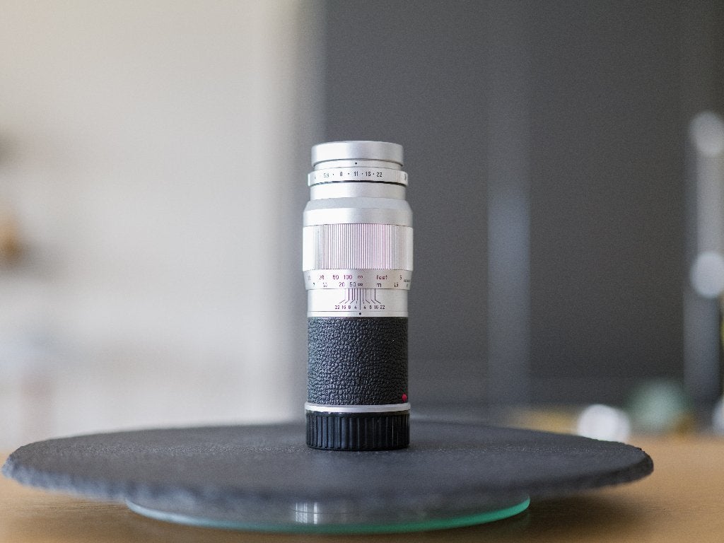 Leica Elmar 135 mm, Gebruikt, Leica, Leica M-mount, Beschermhoes/tas