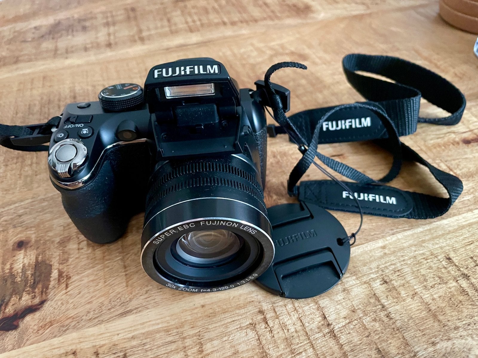 Fujifilm FinePix S4500 incl cameratas, Ingebouwde flitser, Spiegelreflex, Ophalen of Verzenden, Zo goed als nieuw