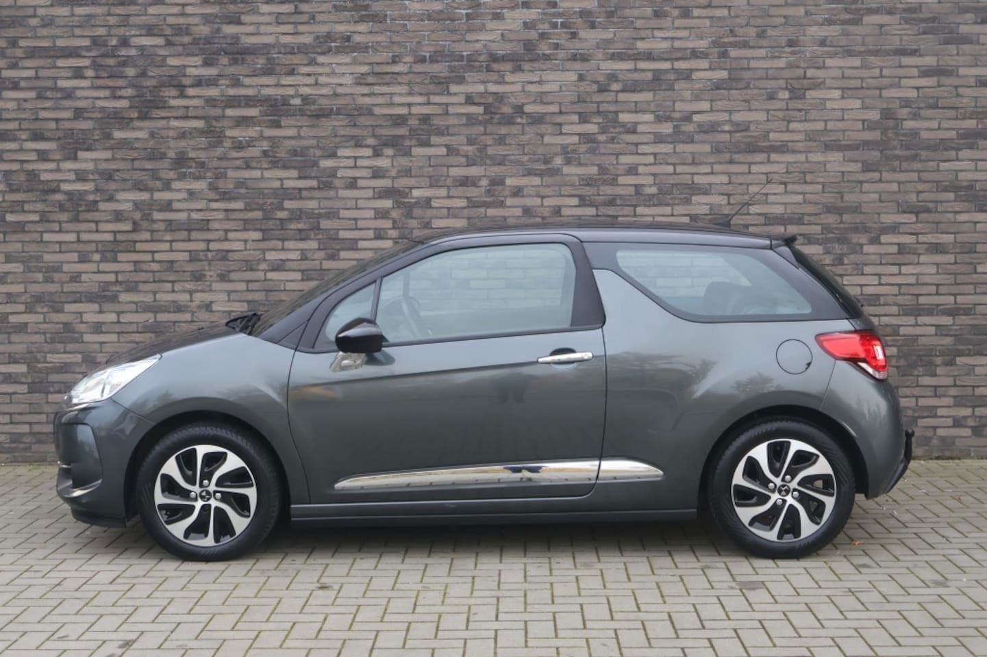 DS 3 1.2 | Cruise | Trekhaak | Camera | Navigatie, Auto's, DS, Voorwielaandrijving, Gebruikt, 1199 cc, 82 pk