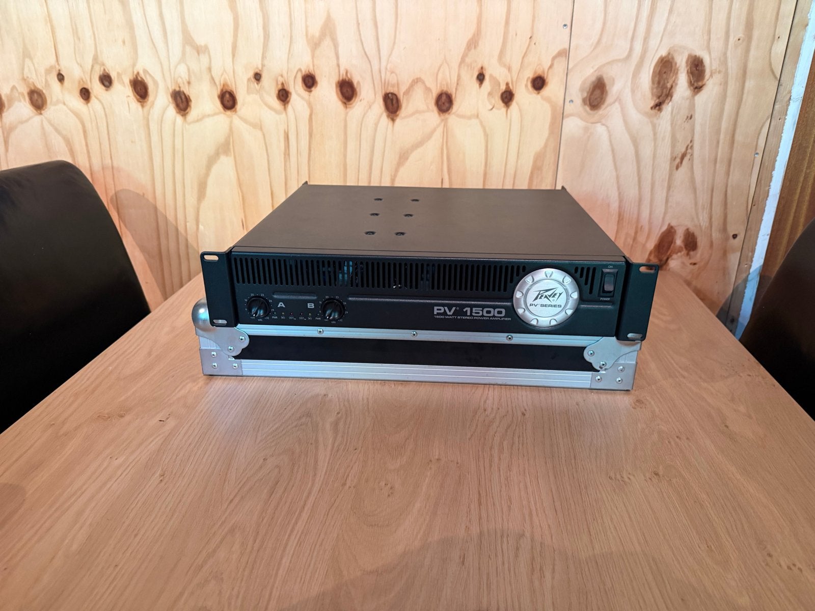 Peavey PV 1500 Versterker, Overige merken, Overige systemen, Ophalen of Verzenden, Zo goed als nieuw