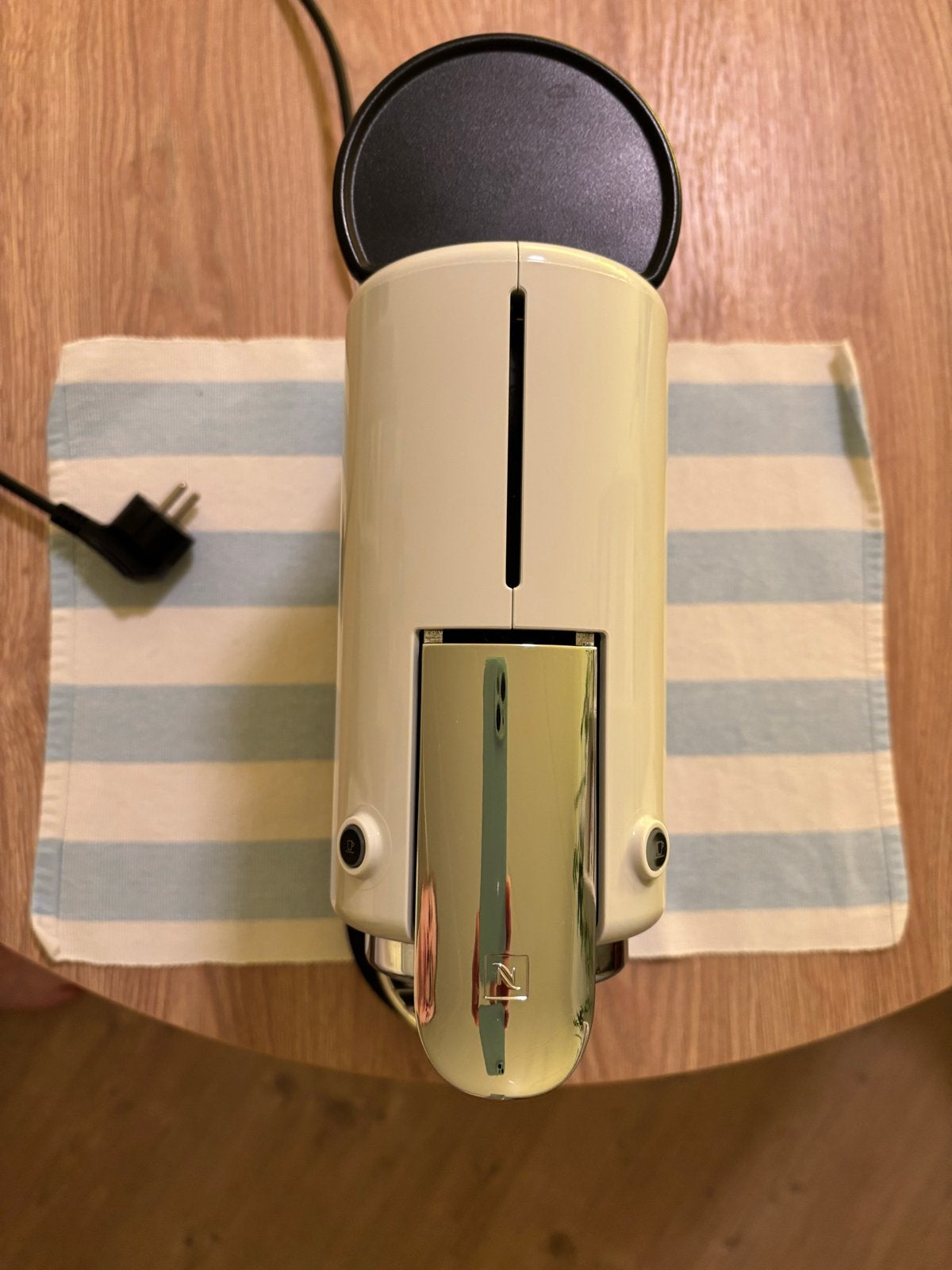 Nespresso Original koffiemachine - Wit, Koffiemachine, Ophalen of Verzenden, Zo goed als nieuw, 1 kopje