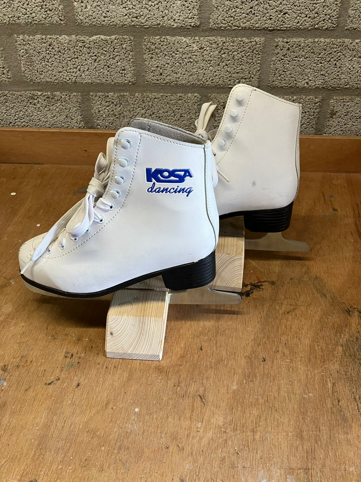 Kosa kunstschaatsen maat 36, Sport en Fitness, Ophalen of Verzenden, Zo goed als nieuw, Kunstschaatsen, Overige merken