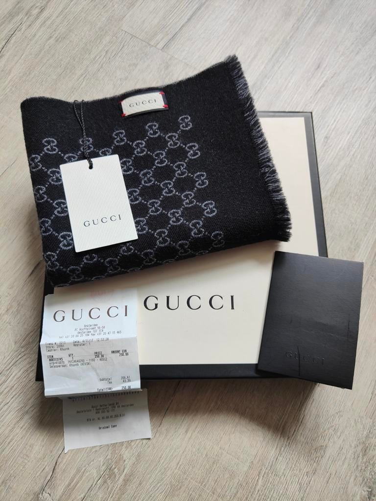 Gucci GG Jacquard Sjaal Zwart/Grijs - Zo goed als nieuw, Maat 38/40 (M), Ophalen of Verzenden, Sjaal, Gucci