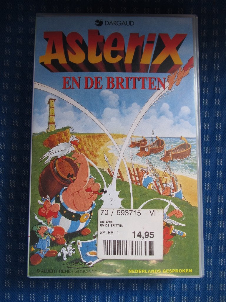 VHS videoband Asterix en de Britten, Tekenfilm, Alle leeftijden, Ophalen of Verzenden, Zo goed als nieuw