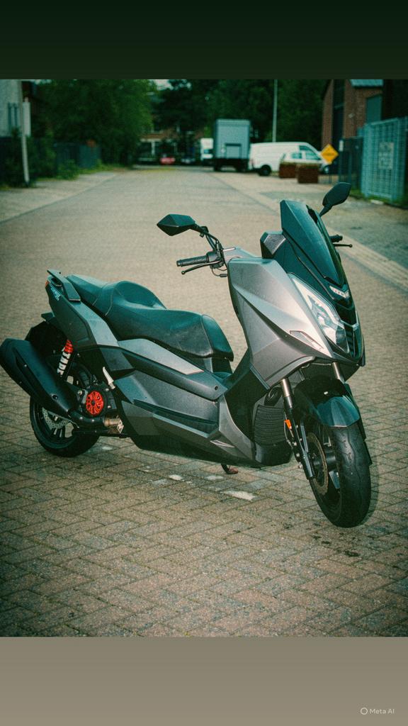 TR Motorscooter 125cc, Ophalen, 1 cilinder, 11 kW of minder