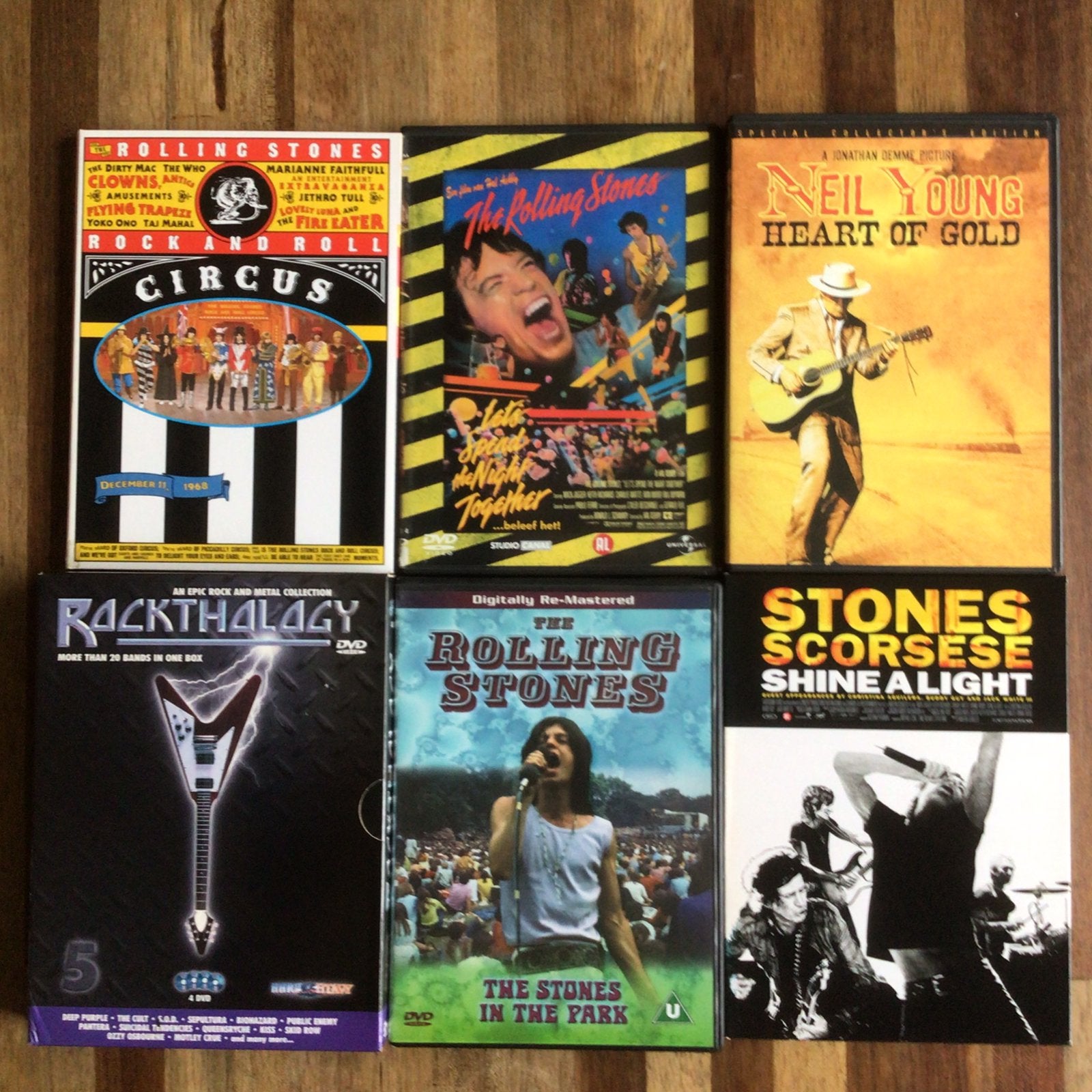 19 DVD-boxen - muziek, cabaret, tv & film, Ophalen of Verzenden, Zo goed als nieuw
