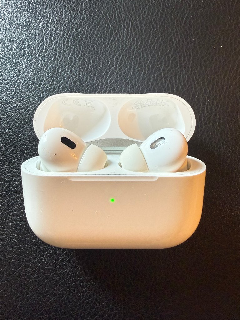 APPLE AirPods Pro 2 USB-C Earbuds, Gebruikt, Ophalen of Verzenden, Apple, In oorschelp (earbud)