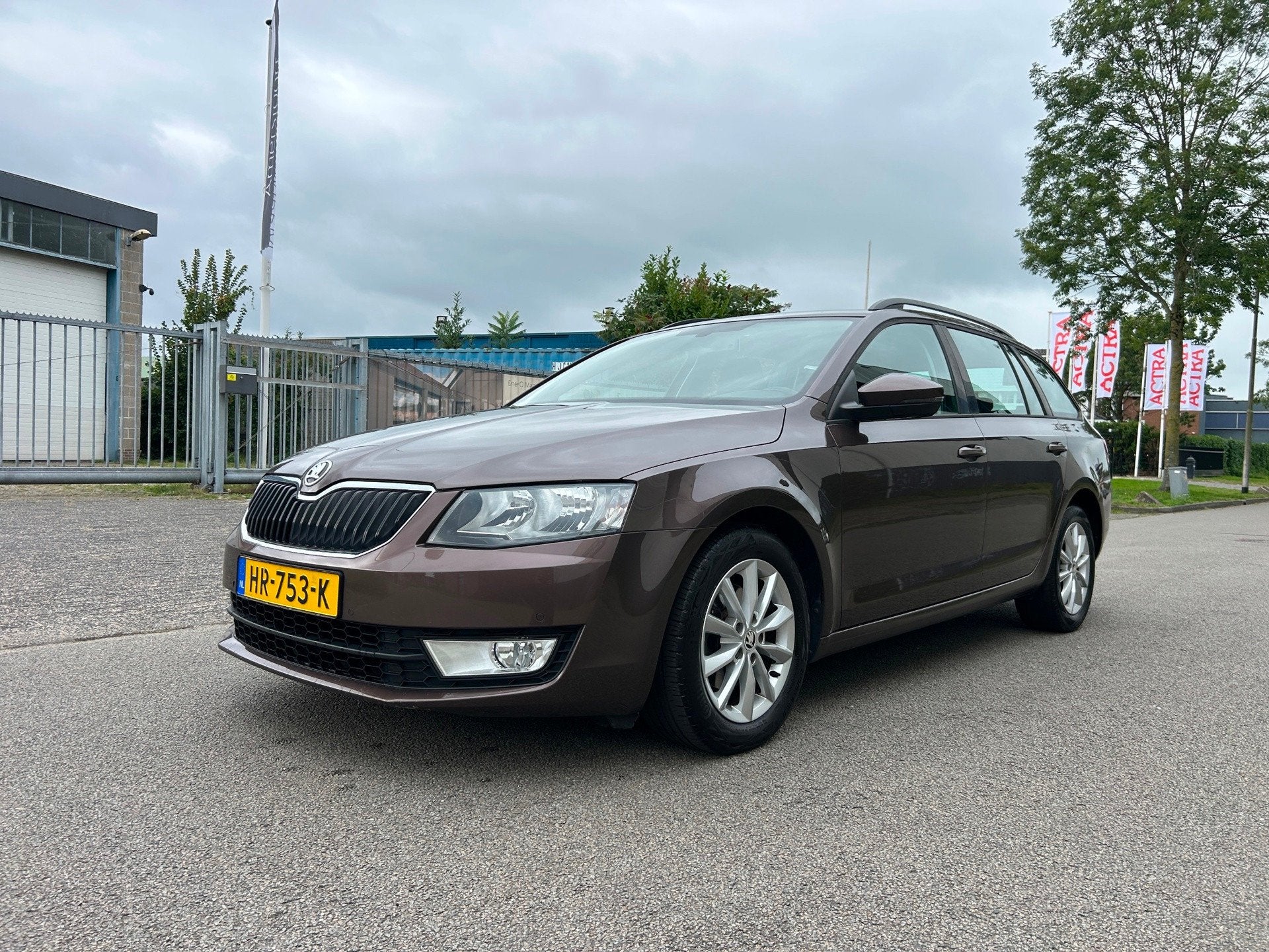 Skoda Octavia Combi 1.4 TSI Greentech Ambition Businessline, Auto's, Dealer onderhouden, Stof, Gebruikt, 4 cilinders