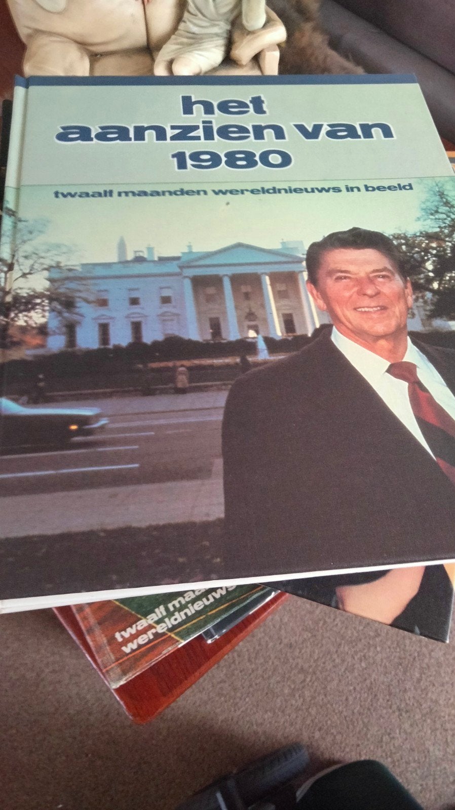 Het Aanzien van 1980: Twaalf Maanden Wereldnieuws, Boeken, Ophalen of Verzenden, 20e eeuw of later, Gelezen