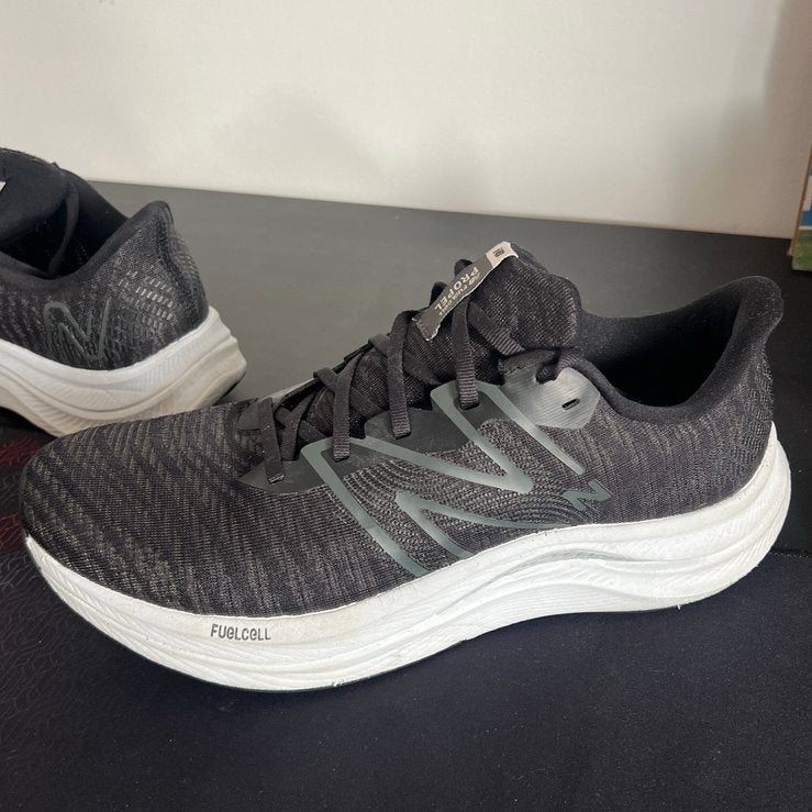 Hardloopschoenen New Balance FuelCell Propel Maat 45, Overige merken, Gebruikt, Hardloopschoenen, Ophalen of Verzenden