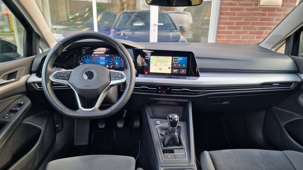 Volkswagen Golf Variant 1.0 TSI Life Business, Stoel&stuurve, Stof, Gebruikt, Zwart, Origineel Nederlands