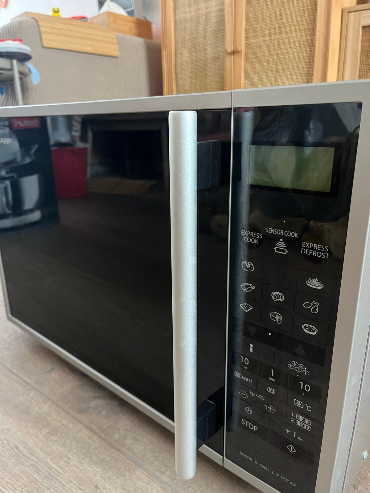 Sharp combimagnetron / oven met grill – werkt goed, Ophalen, Combimagnetron, Gebruikt, 60 cm of meer