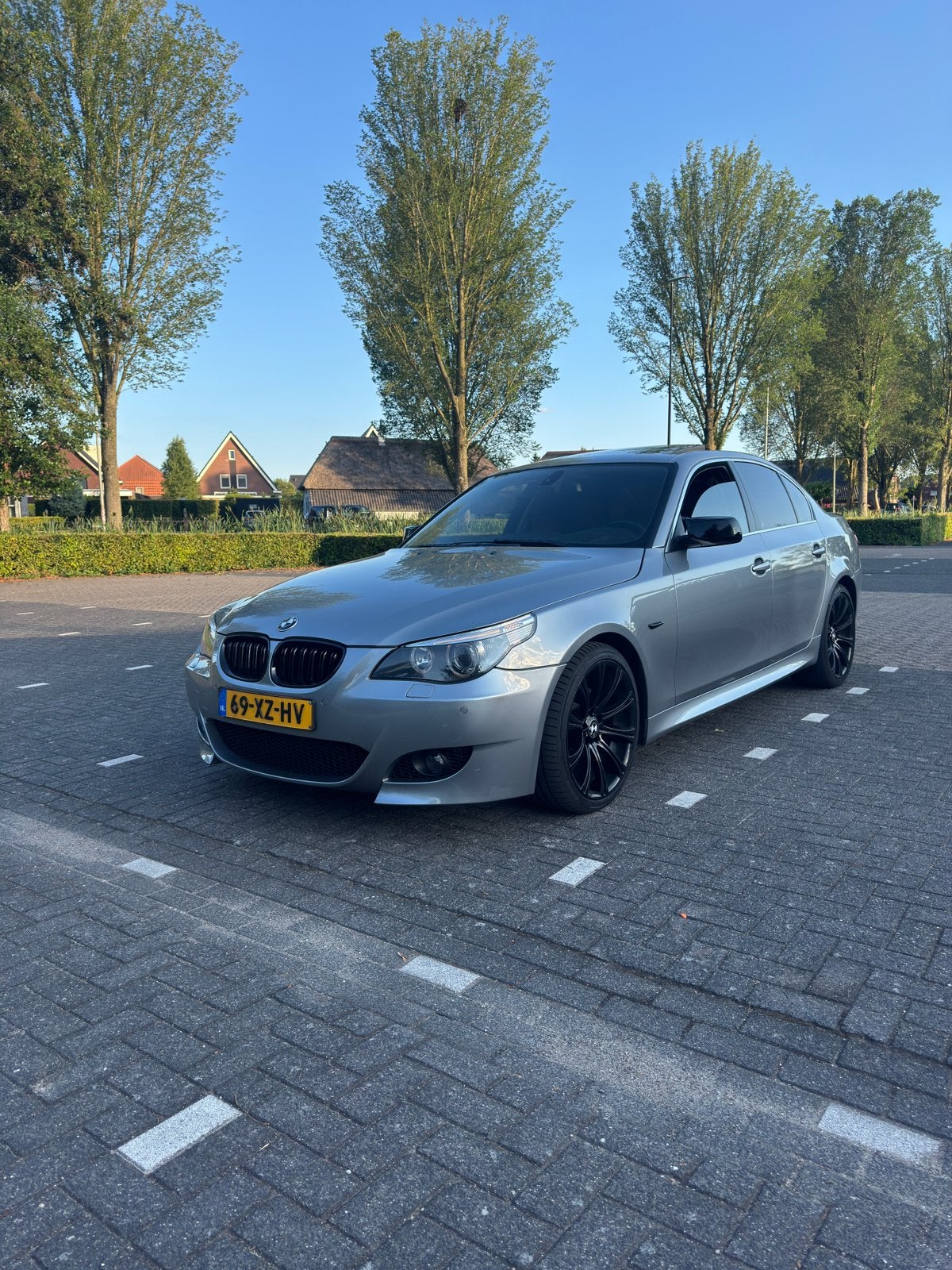BMW 5-Serie  E60  M57 530D AUT 2006 Grijs, Achterwielaandrijving, Zwart, 2993 cc, 2000 kg