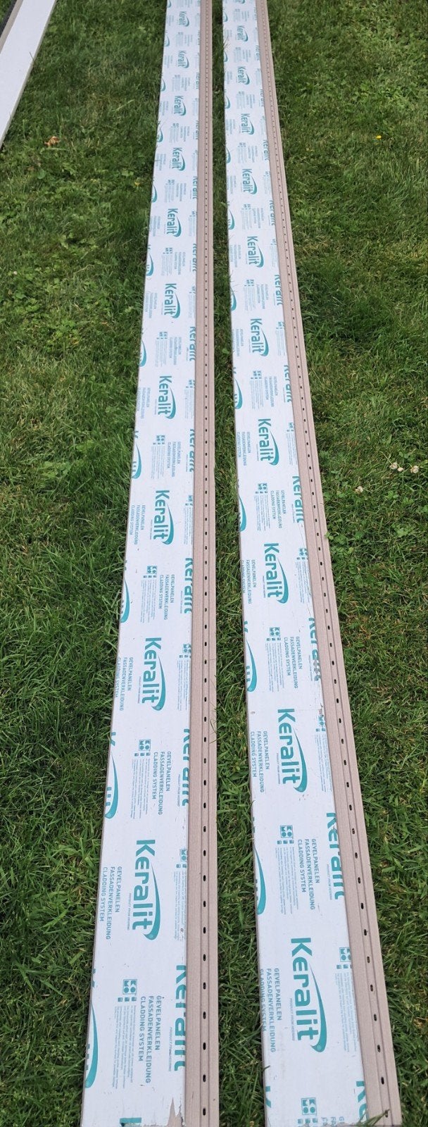Keralit Vergrijsd Ceder sponningsdeel 143 mm 2x 440 cm, Doe-het-zelf en Verbouw, Platen en Panelen, Nieuw, Ophalen of Verzenden