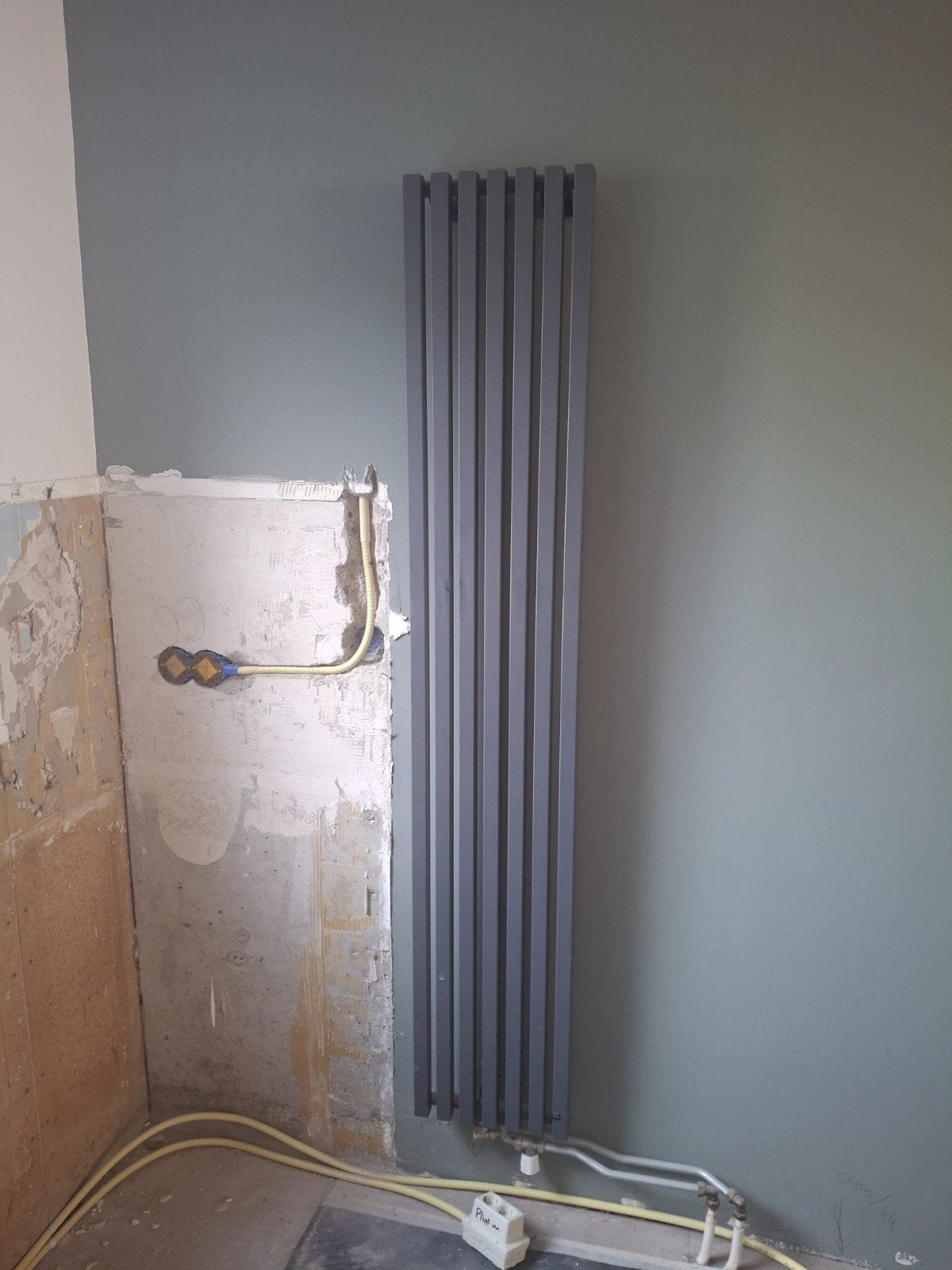 Design wandradiator Plieger antraciet 180x32 cm, Ophalen, Gebruikt, Radiator, Minder dan 60 cm