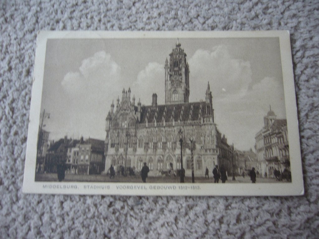 MIDDELBURG  =  STADHUIS VORGEVEL GEBOUWD 1512 / 1513  --1929, Ophalen of Verzenden, 1920 tot 1940, Gelopen, Zeeland