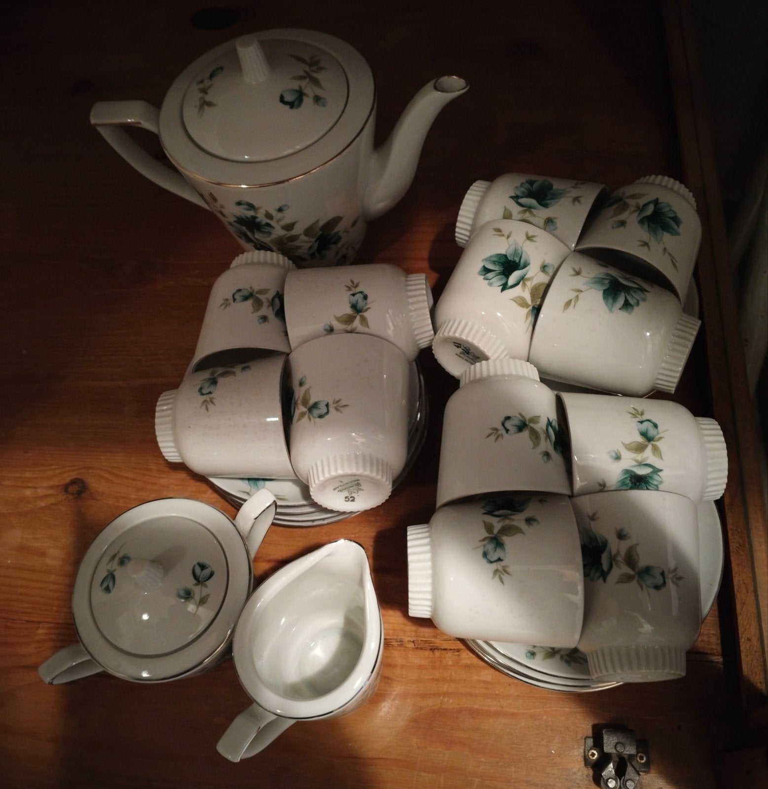 12 kop en schotel theepot, melk en suiker, Antiek en Kunst, Ophalen