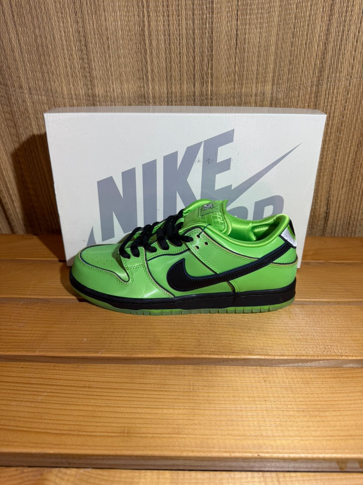 Nike SB Dunk Low The Powerpuff Girls Buttercup, Ophalen of Verzenden, Nieuw, Overige kleuren