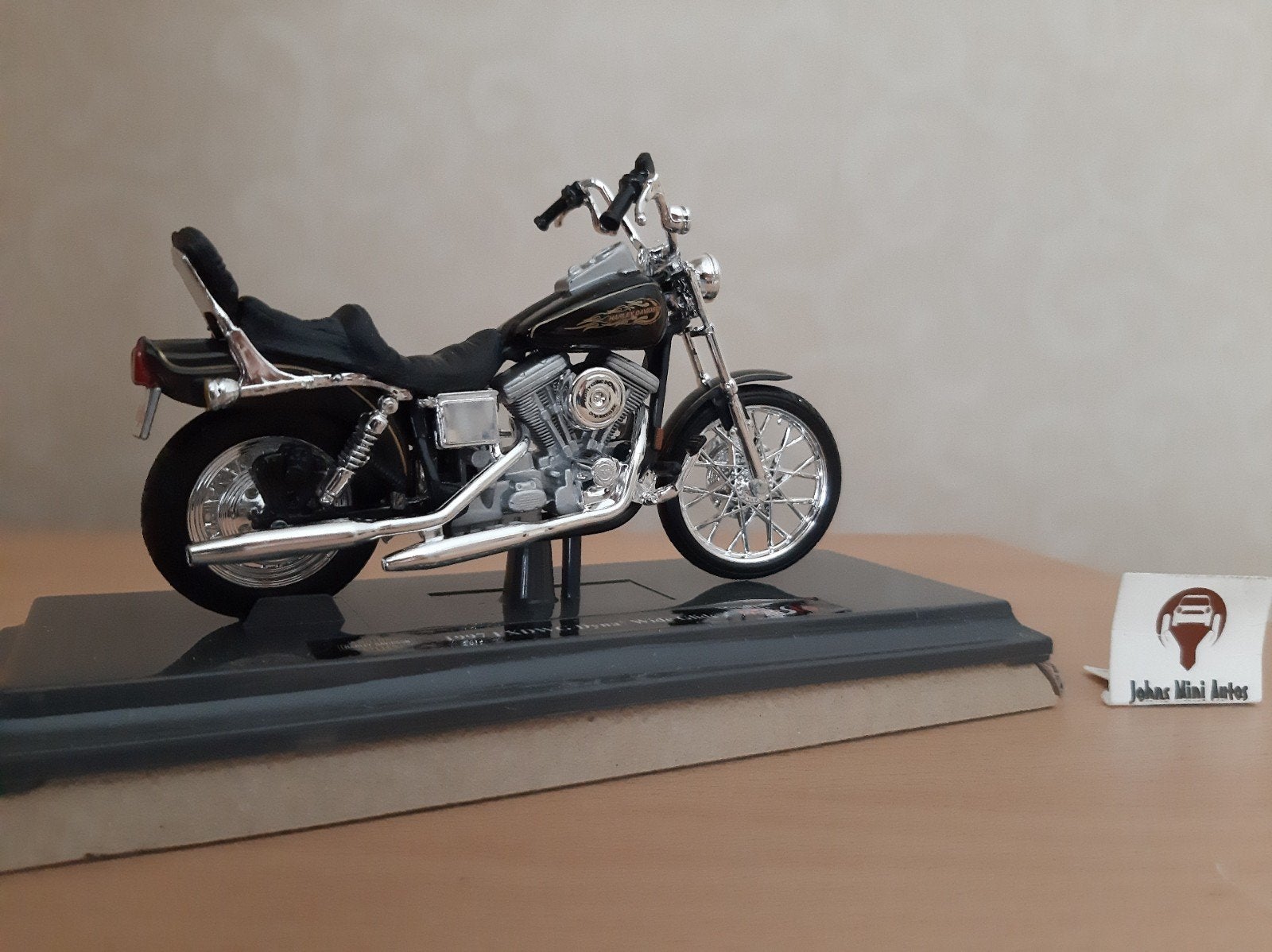 Harley Davidson FXDWG Dyna Wide Glide 1997 van Maisto 1:18, Maisto, Nieuw, Ophalen of Verzenden, Maisto