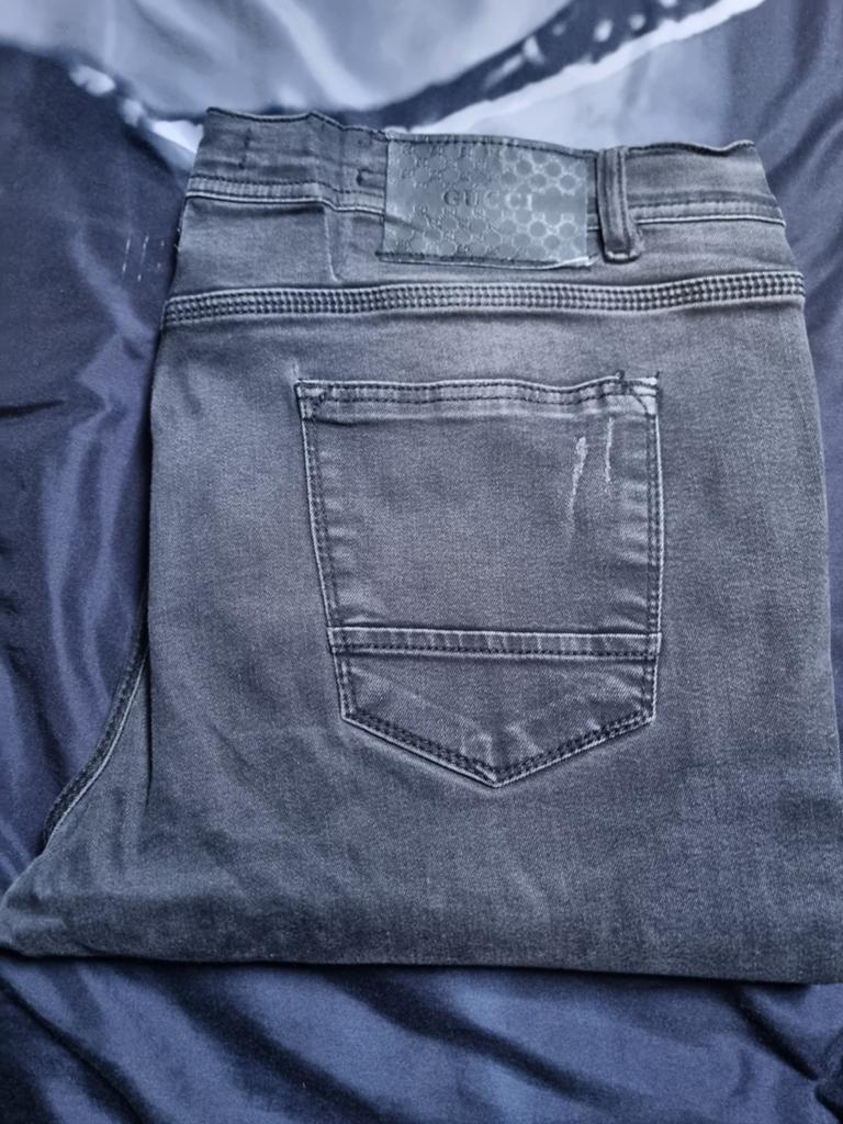 Gucci Jeans - Grijs/Zwart - Maat W33-W34, Ophalen of Verzenden, Gucci, W33 - W34 (confectie 48/50), Grijs
