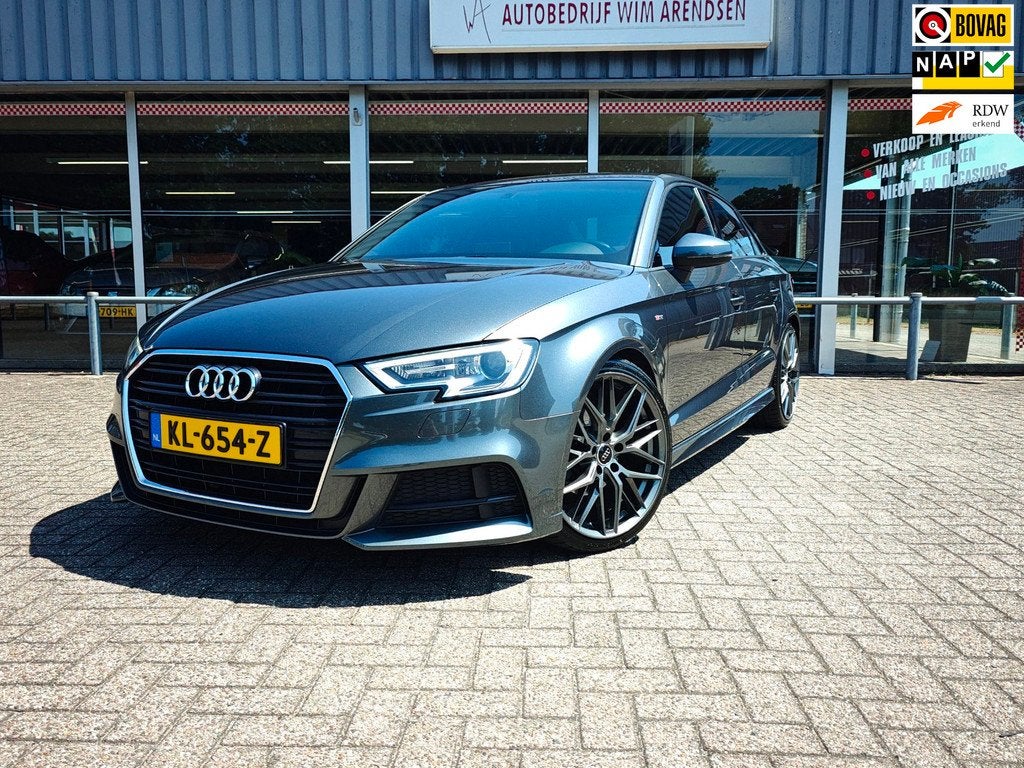 Audi A3 Limousine 1.4 TFSI CoD Sport Pro Line S | Automaat |, Auto's, Audi, Gebruikt, Euro 6, 4 cilinders, 150 pk