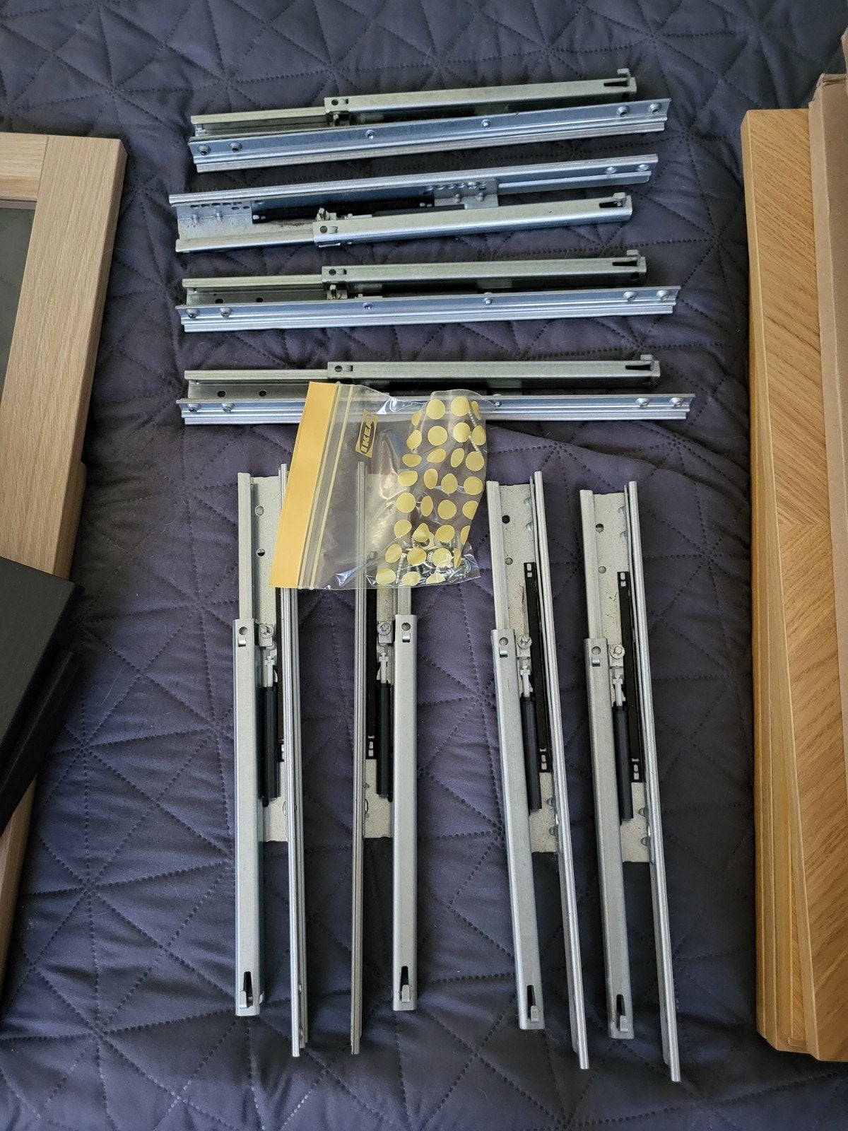 4x zachtsluitende lade rails Besta, Ikea boekenkast, Huis en Inrichting, Woonaccessoires | Wandplanken en Boekenplanken, Ophalen of Verzenden