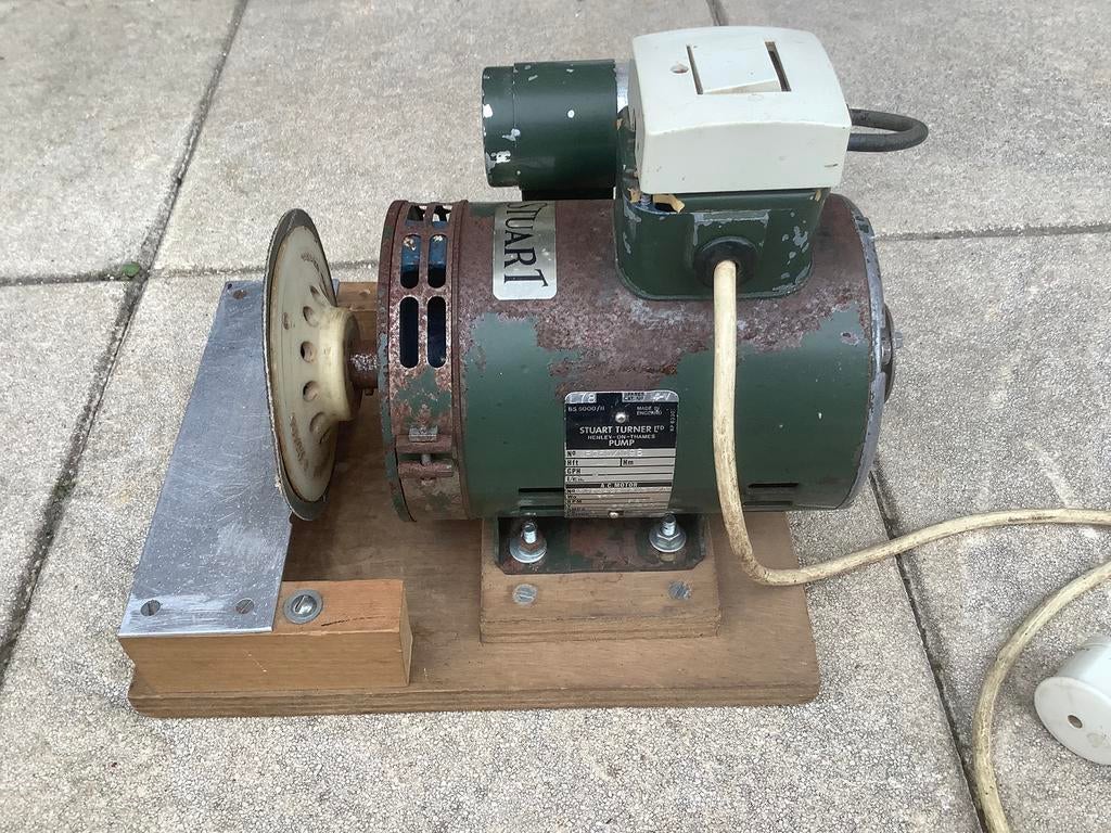 Vintage Stuart Turner polijstmachine schuurmachine, Ophalen of Verzenden, Gebruikt, Elektromotor, 1800 rpm of meer