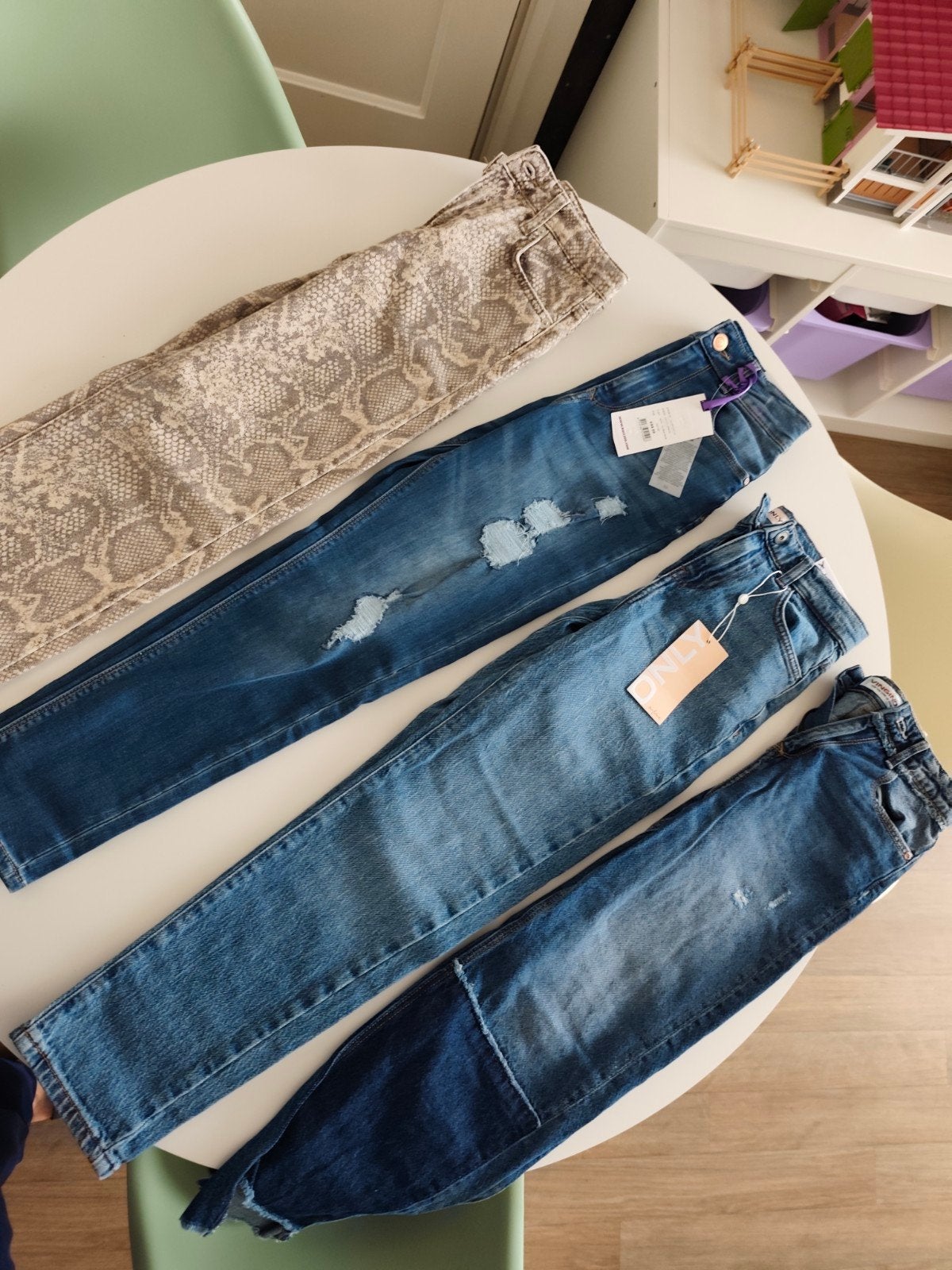 Nieuwe merk broeken., Kinderen en Baby's, Ophalen, Nieuw, Meisje, Broek