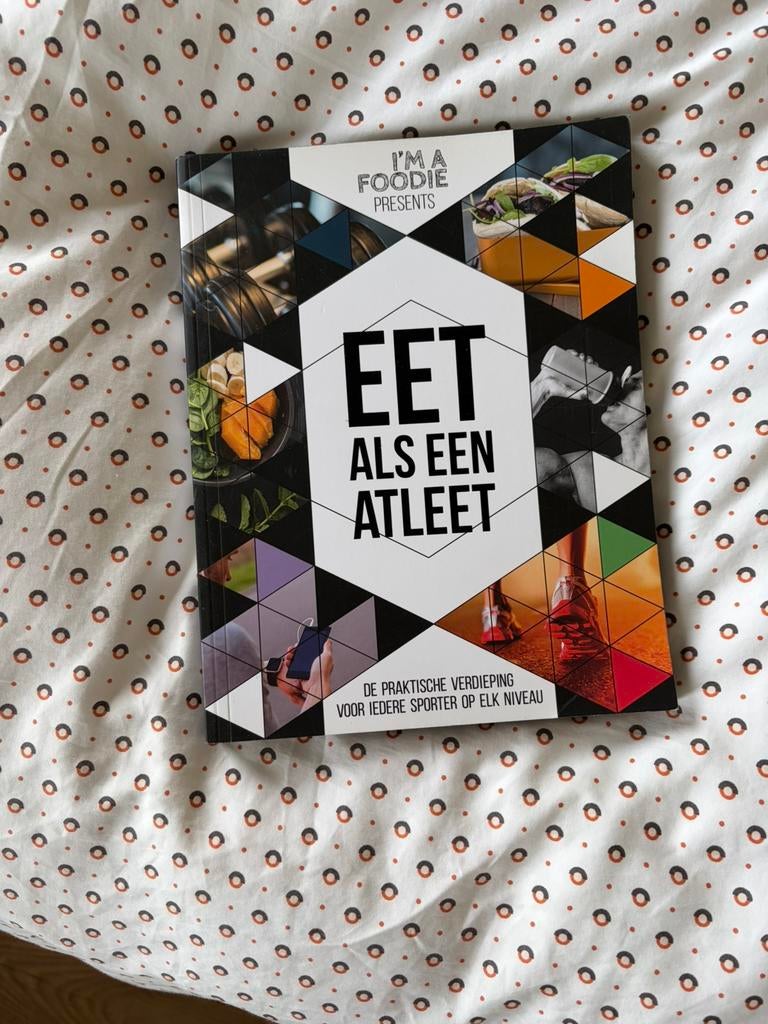 Sarai Pannekoek - Eet als een atleet, Boeken, Italië, Ophalen of Verzenden, Zo goed als nieuw, Sarai Pannekoek; Titia van der Stelt; Vera Wisse