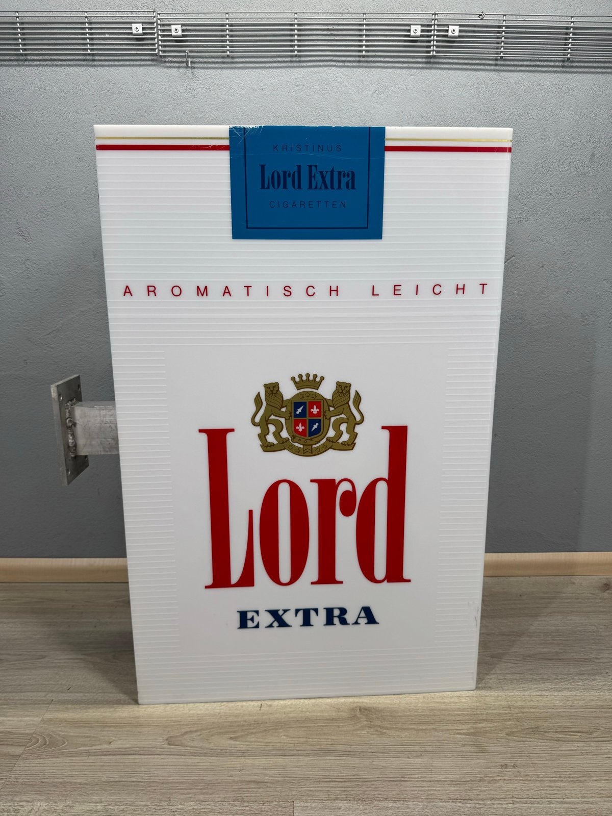 Lord Extra Sigaretten Reclame Lichtbak - Vintage Display, Antiek en Kunst, Ophalen