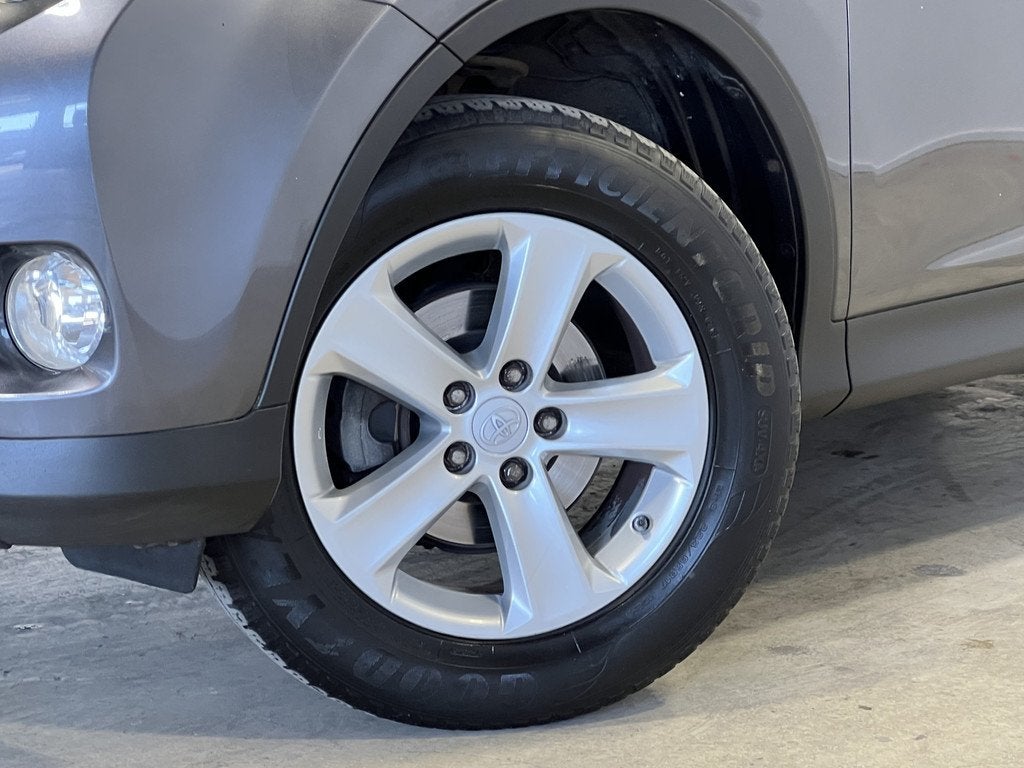 Toyota RAV4 2.0 Dynamic 4WD | LM Velgen 17" | Cruise Control, LED verlichting, Euro 5, Stof, Gebruikt
