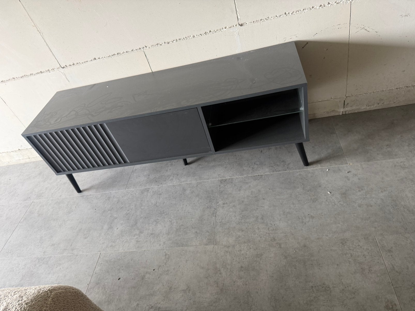 Nette tv meubel, Ophalen, Zo goed als nieuw