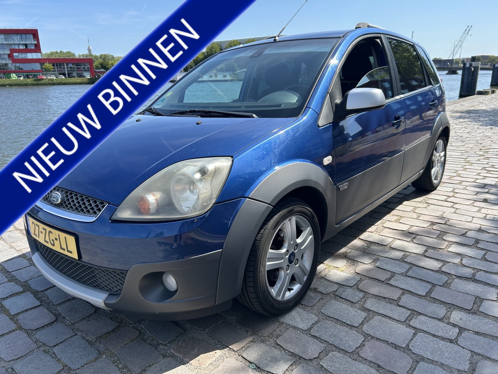 Ford Fiesta 1.4-16V Crossroad airco apk keurige auto, Voorwielaandrijving, Stof, Zwart, Origineel Nederlands