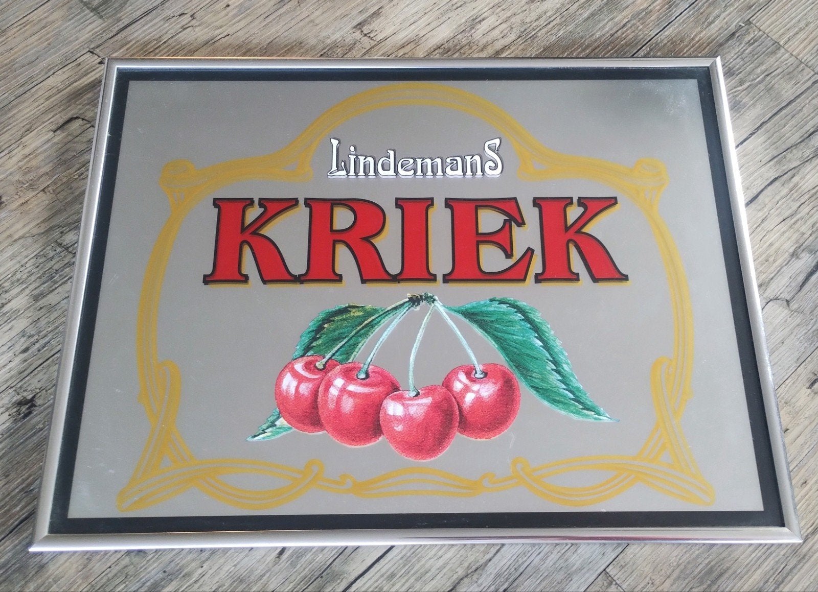 Lindemans Kriek bier reclamebord, Verzamelen, Ophalen of Verzenden, Gebruikt, Reclamebord, Plaat of Schild, Overige merken