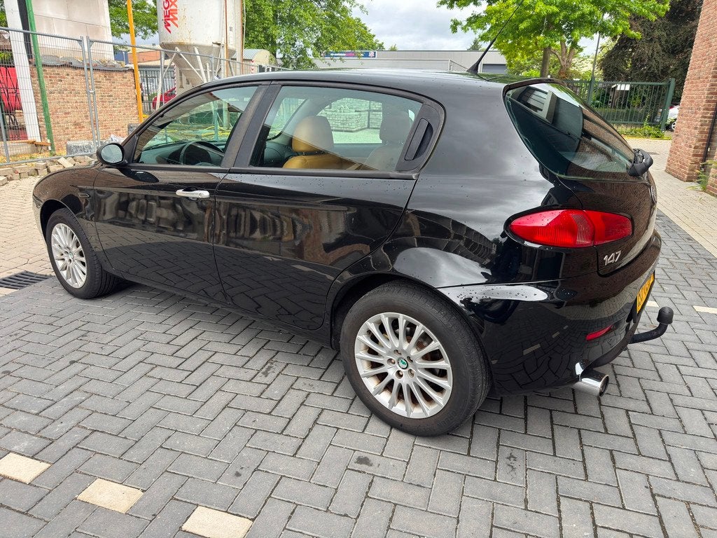 Alfa Romeo 147 1.6 T.Spark Progression, Voorwielaandrijving, Gebruikt, 4 cilinders, 400 kg