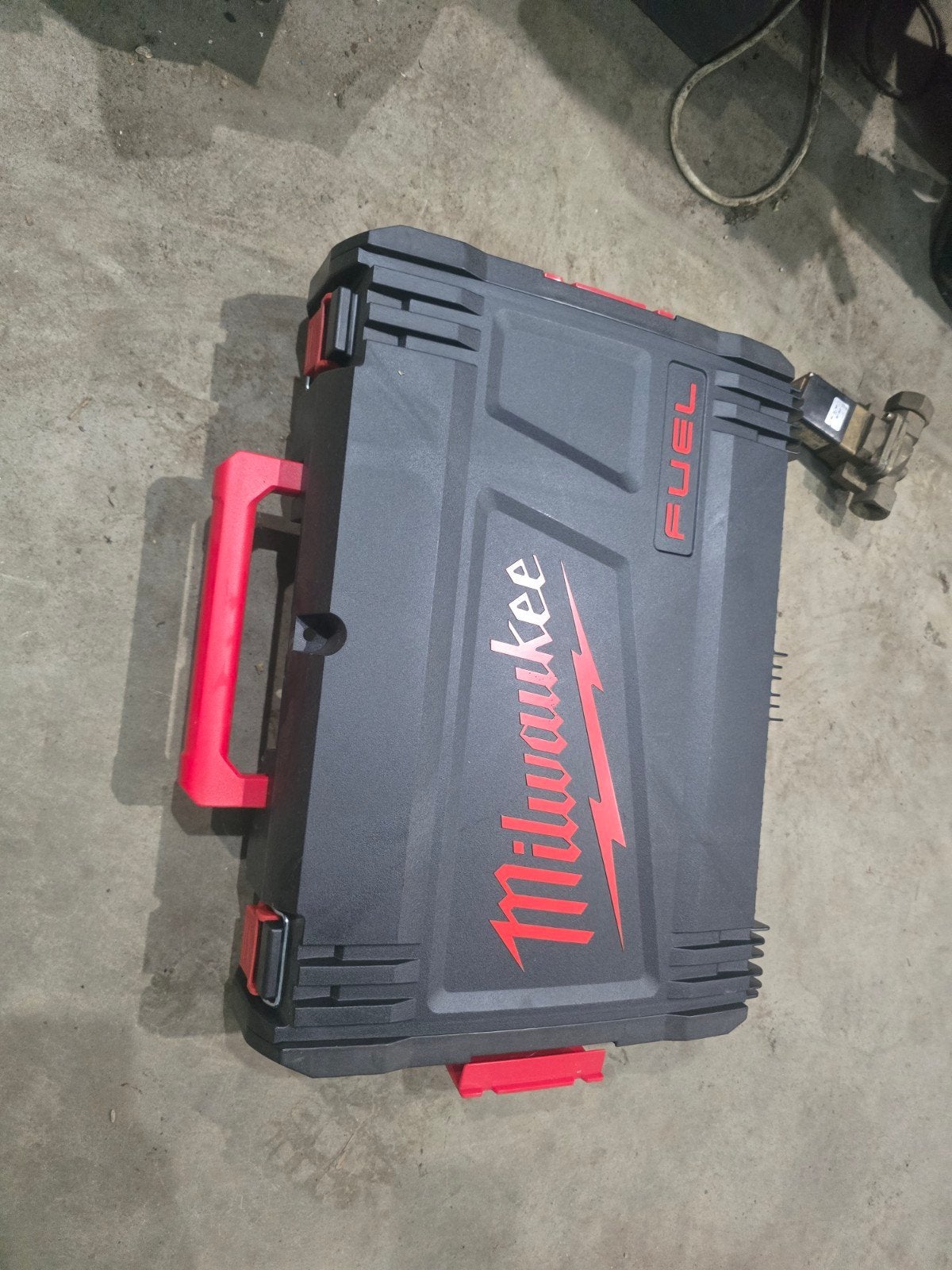 Milwaukee FUEL Gereedschapskoffer - Leeg, Ophalen of Verzenden, Zo goed als nieuw, Gereedschapsopslag, Milwaukee