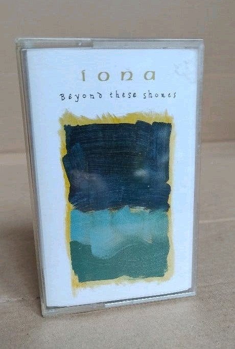 Muziek cassette Celtic Rockgroep Iona - Beyond these Shores, Gebruikt, 1 bandje, Ophalen of Verzenden, Origineel
