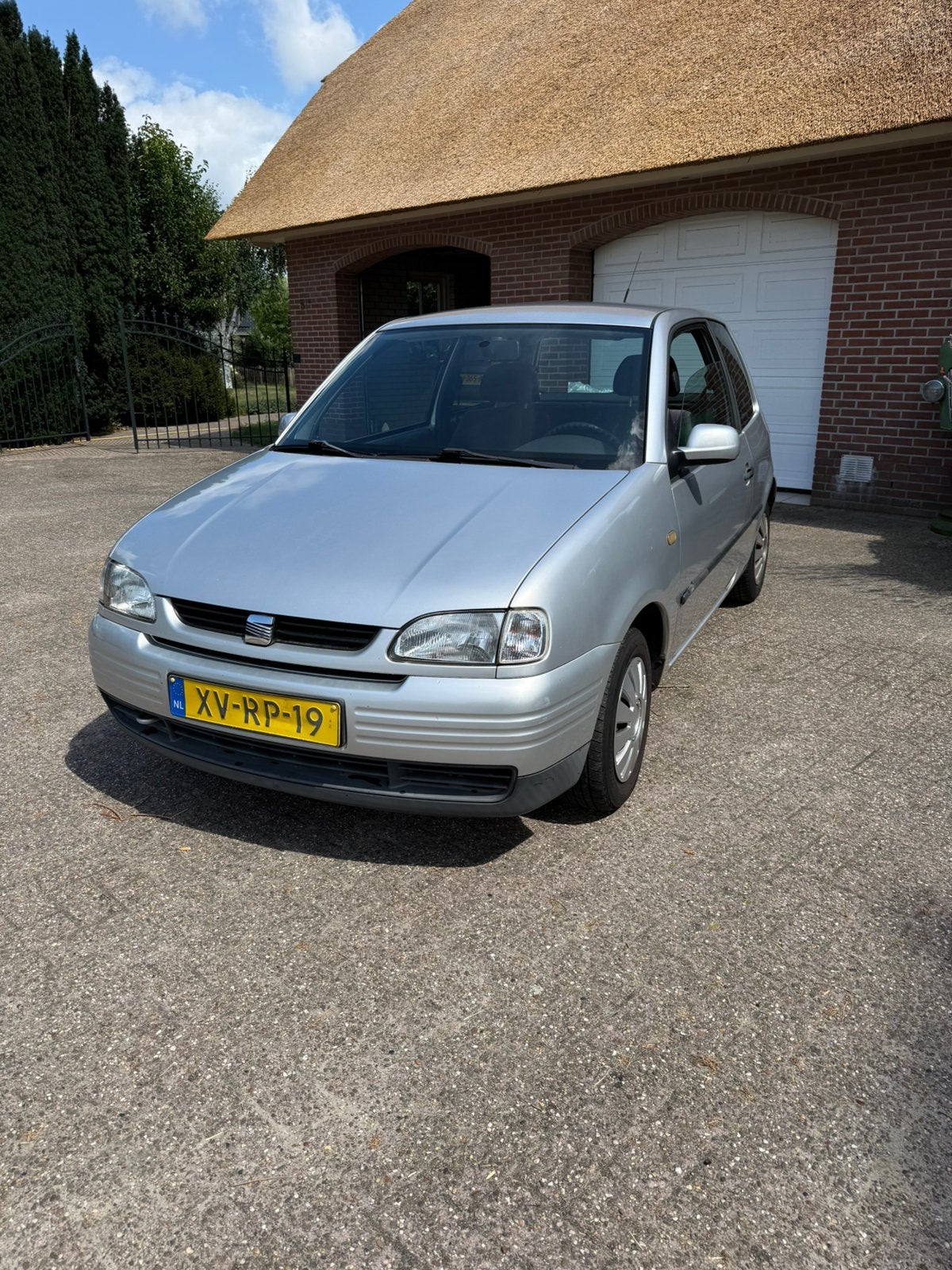 Seat Arosa 1.4 44KW AUT 1999 Grijs, Auto's, Seat, 4 stoelen, Origineel Nederlands, Bedrijf, 900 kg