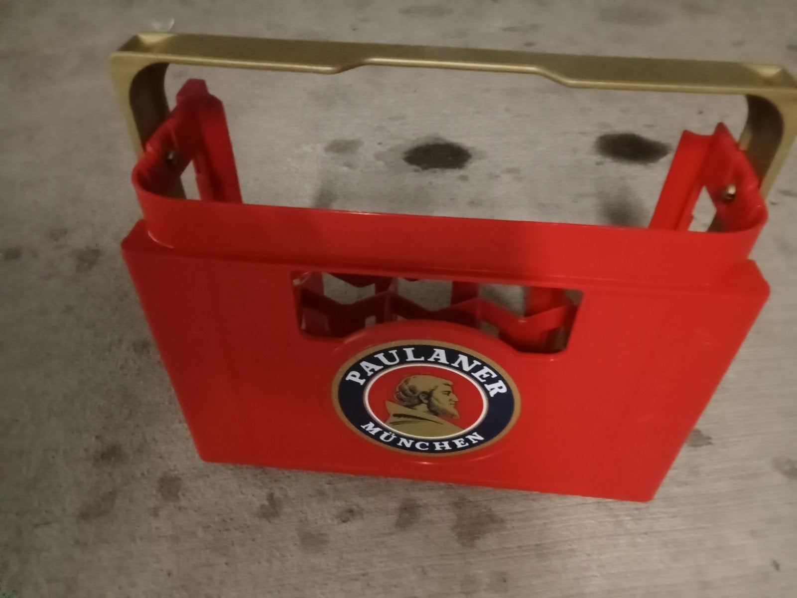 vintage rode kunststof halve bierkrat paulaner munchen, Ophalen of Verzenden, Gebruikt, Overige merken