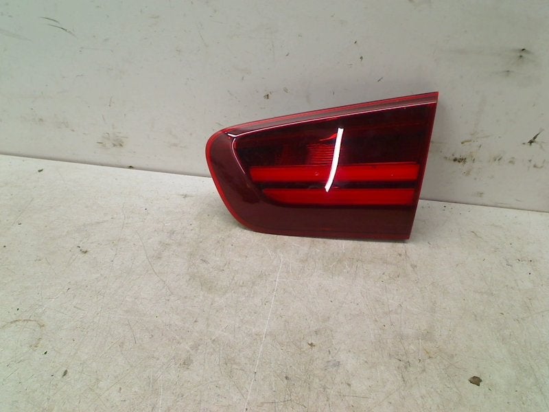 Achterlicht Rechts Binnen BMW 1 serie (F21) 2018 7456504, Gebruikt, Petuelring 130, München 80809, , Duitsland, BMW, Bayerische Motoren Werke AG