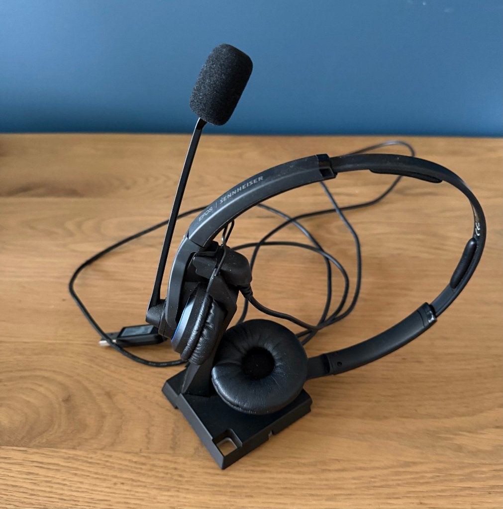 Sennheiser wireless headset, Sennheiser, On-ear, Ophalen of Verzenden, Zo goed als nieuw