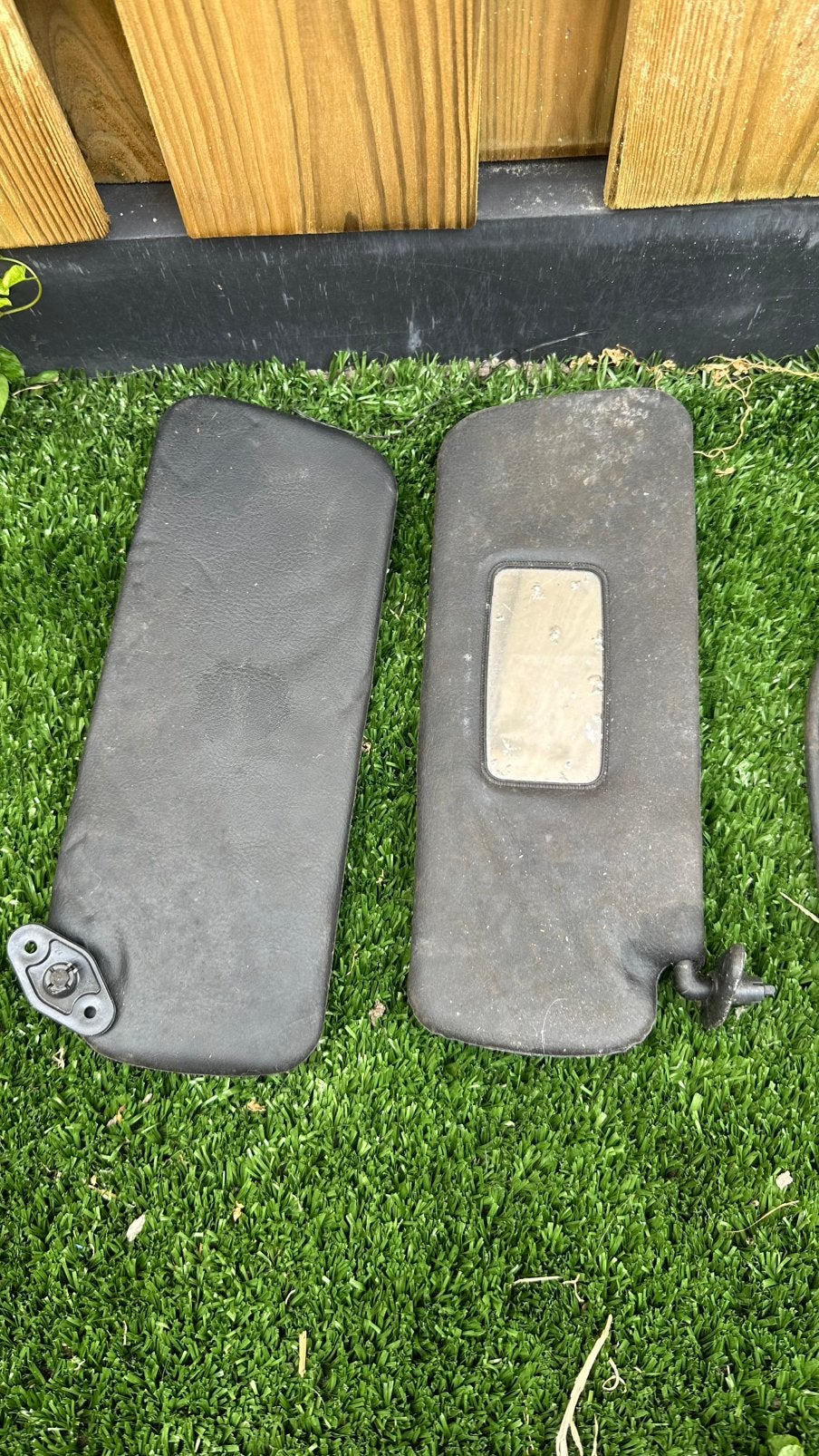 Nissan Micra K10 set zonneklep antraciet/zwart, Dieren en Toebehoren, Ophalen, Zo goed als nieuw