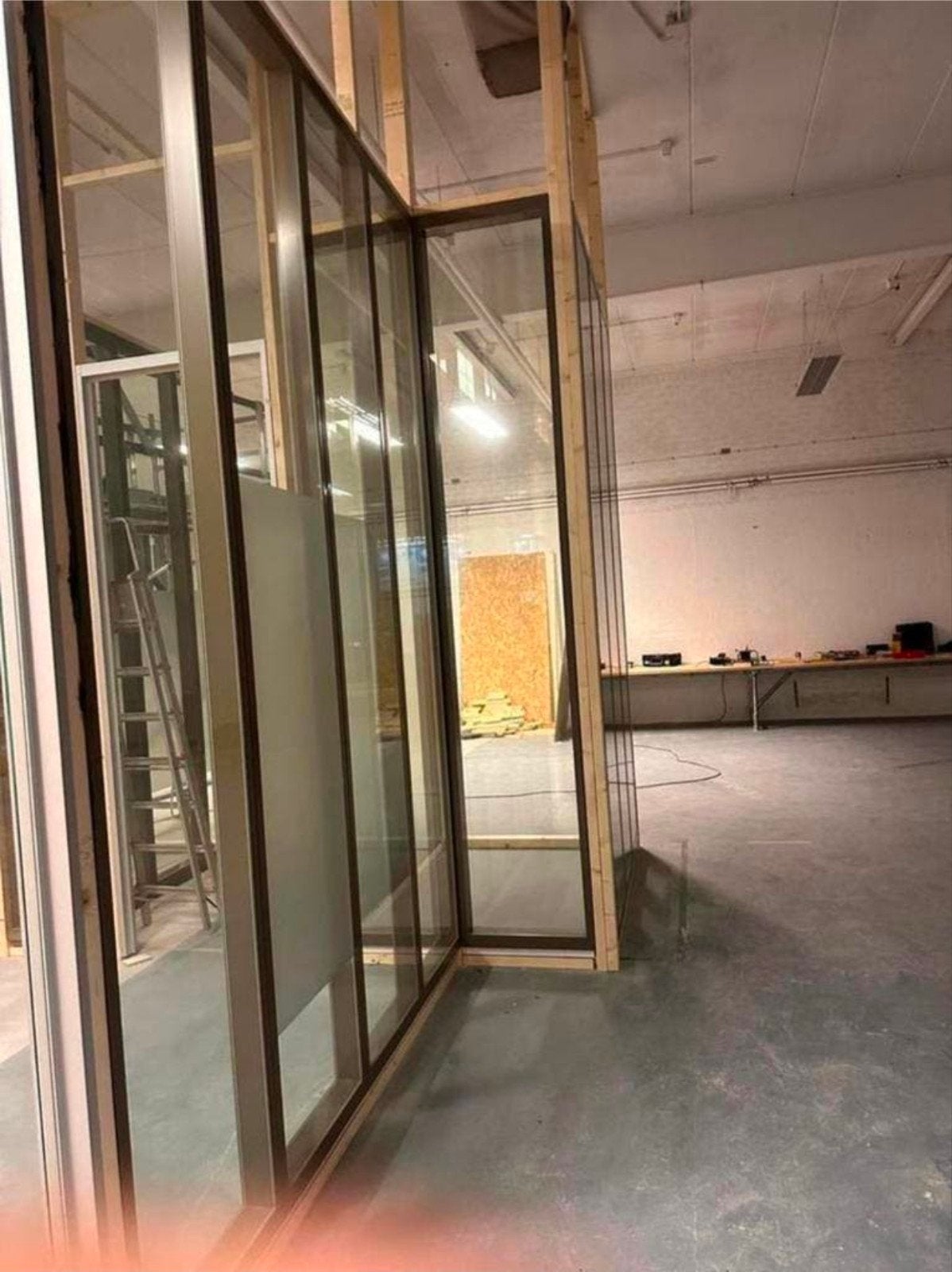 Glazen Scheidingswanden - 319,5cm hoog, Doe-het-zelf en Verbouw, Ophalen of Verzenden, 160 cm of meer, Glasplaat, 160 cm of meer
