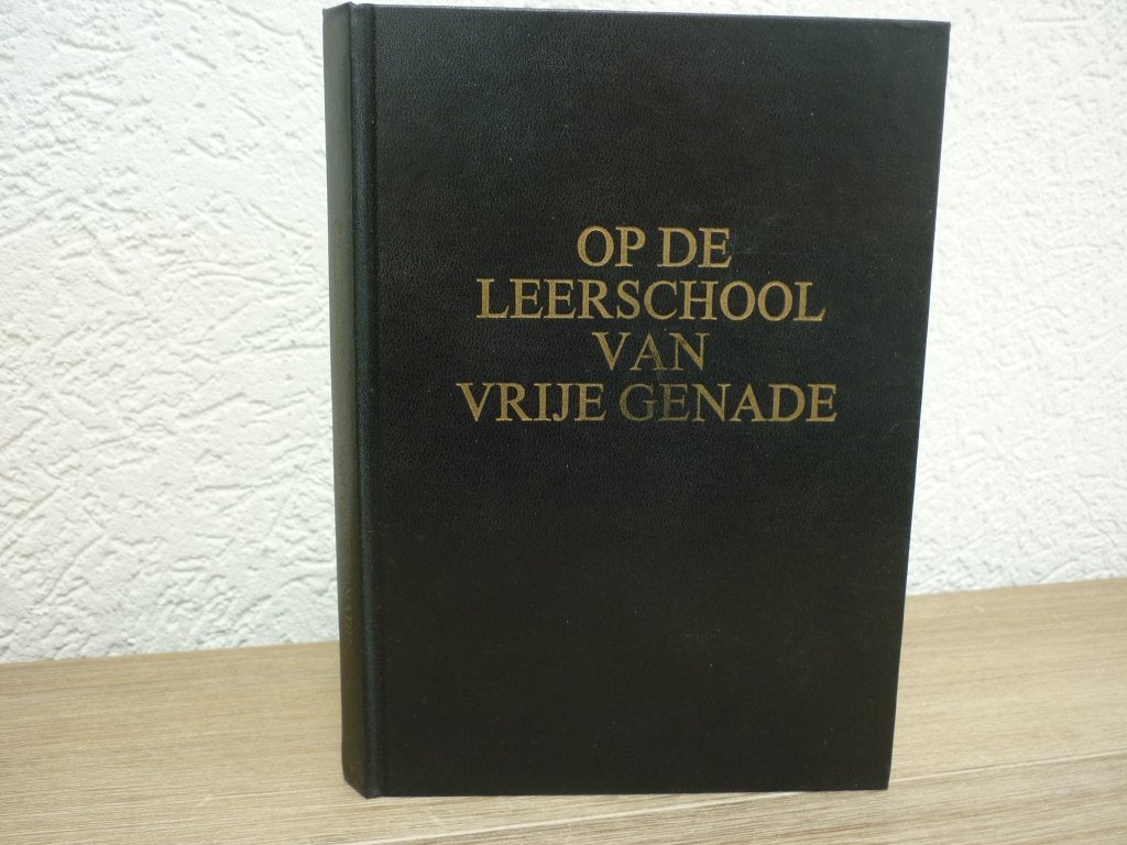 Ds. E. Venema - Op de leerschool van vrije genade, Ophalen of Verzenden, Gelezen, Christendom | Protestants