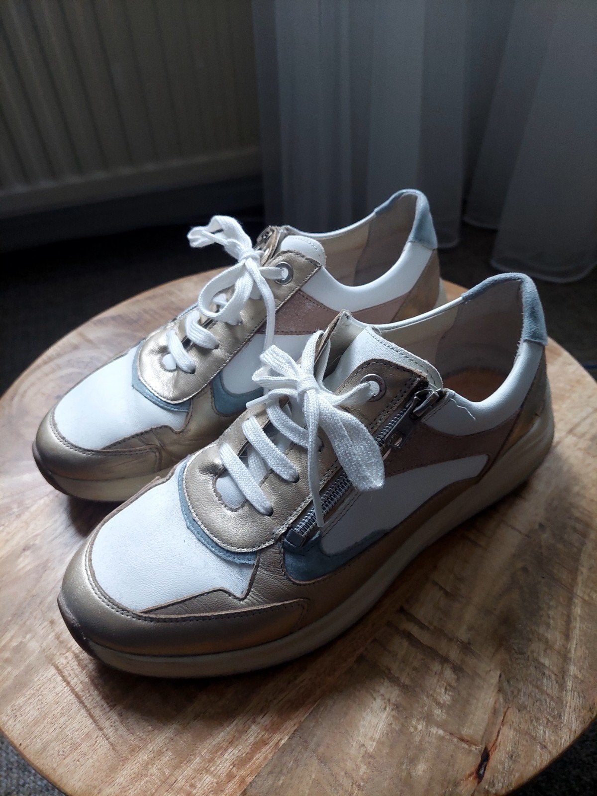 Solidus sneakers, Kleding | Dames, Ophalen of Verzenden, Zo goed als nieuw, Sneakers of Gympen