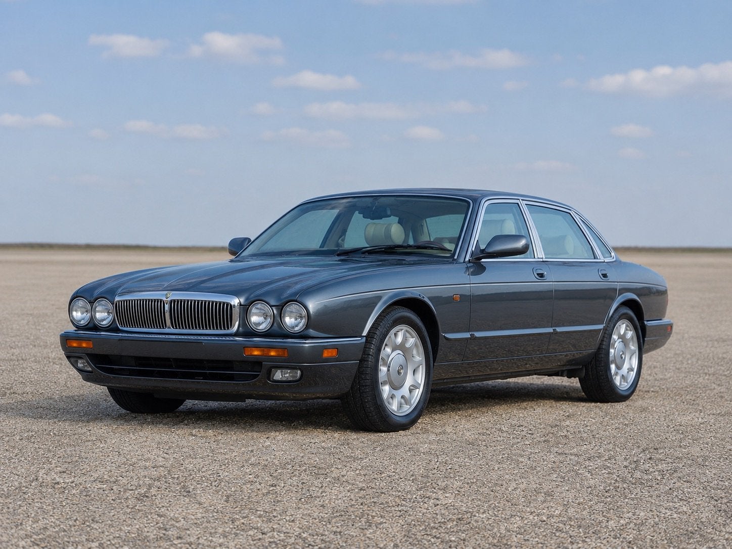 Jaguar Sovereign 4.0 AUT 1995 Grijs, Auto's, Jaguar, Automaat, Achterwielaandrijving, Beige, Sovereign