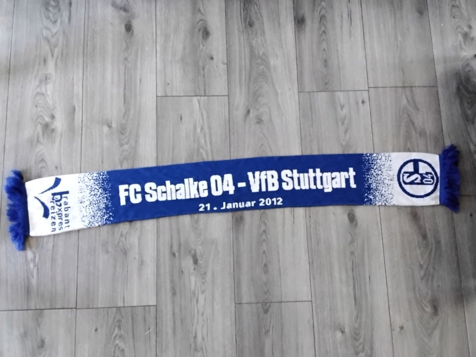 sjaal schalke04 - vfb stuttgart, Ophalen of Verzenden, Buitenlandse clubs, Vaantje of Sjaal